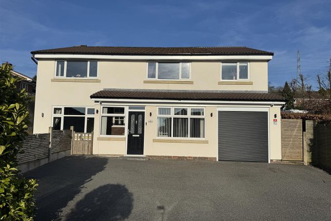 5 bed detached house