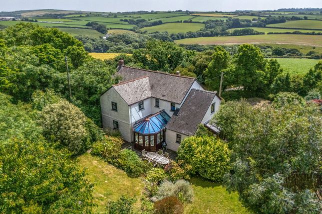 4 bed detached house