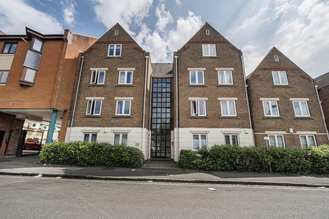 2 bed flat
