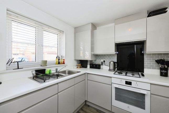 3 bed semi-detached house