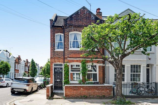 Hazlebury Road, London SW6 2 bed flat for sale