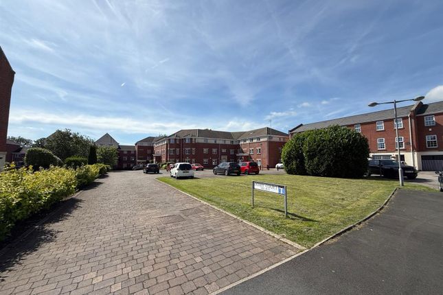 Derby Court, Bury 2 bed apartment for sale