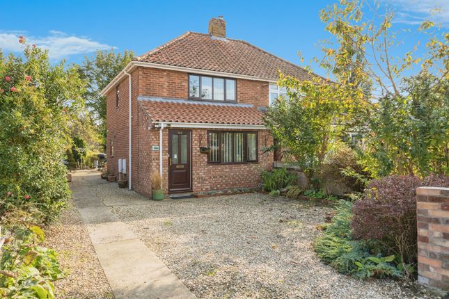 3 bed semi-detached house