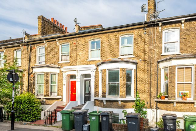 Shardeloes Road, New Cross, London, SE14 3 bed flat for sale