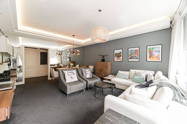 Old Brompton Road, South Kensington... 2 bed flat for sale