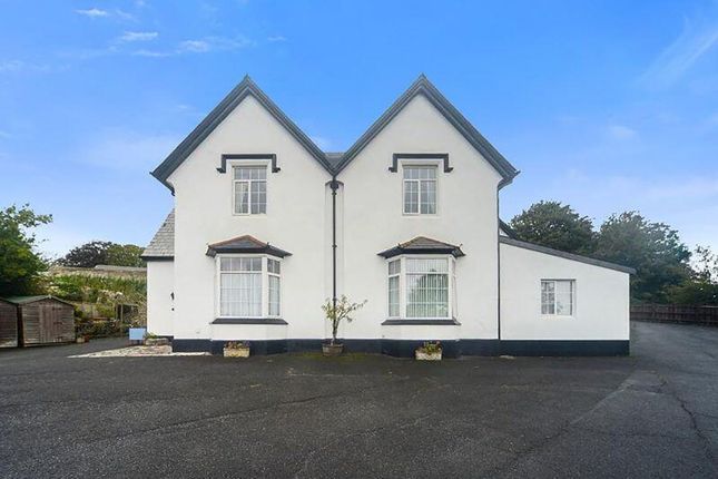 Totnes Road, Ipplepen, Newton Abbot... 2 bed flat for sale