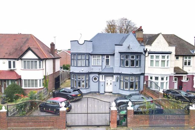 Aldersbrook Road, London E12 5 bed semi