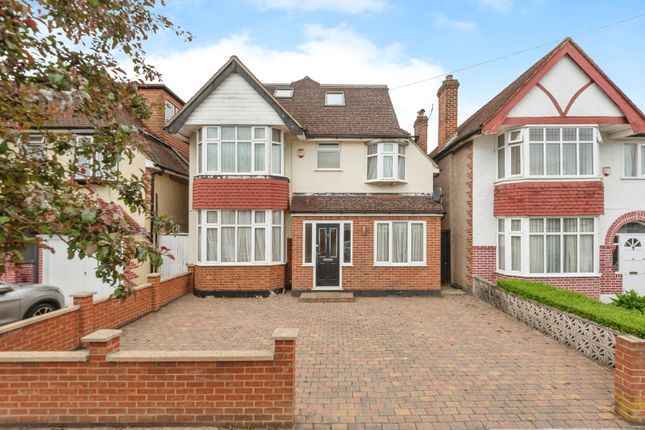 4 bed detached house