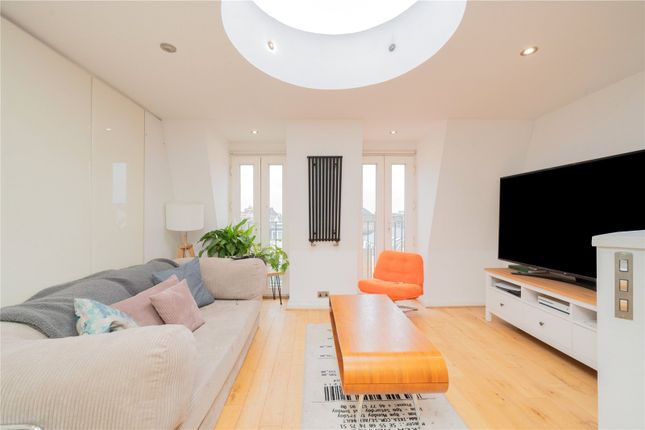 London SW6 2 bed apartment for sale