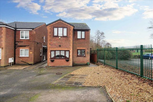 3 bed detached house