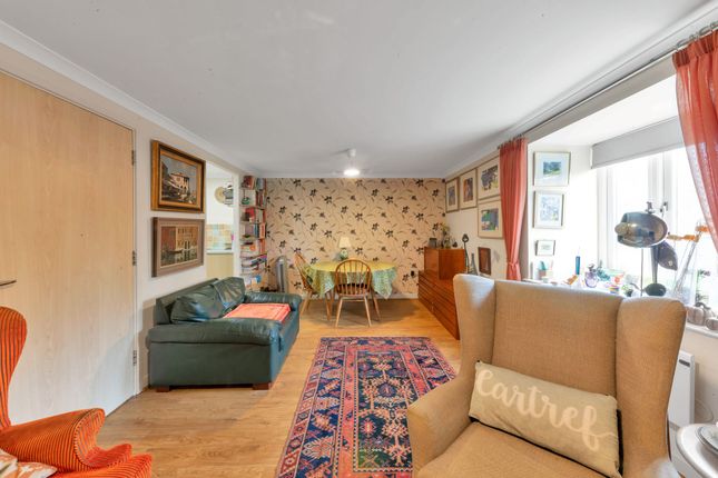 Princes Mews, Royston SG8 2 bed apartment for sale