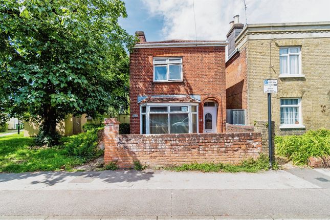 5 bed detached house