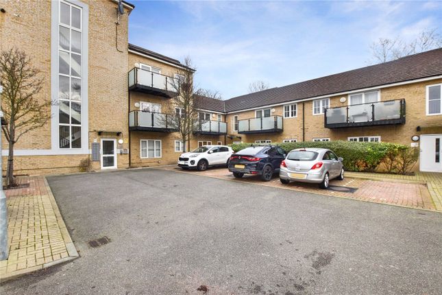 Talehangers Close, Bexleyheath, DA6 2 bed flat for sale