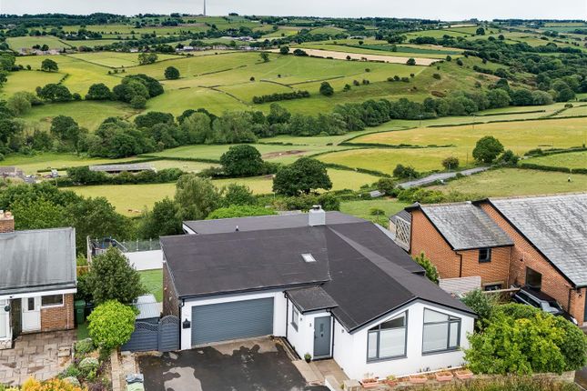 Foxroyd Lane, Dewsbury WF12 4 bed detached house for sale