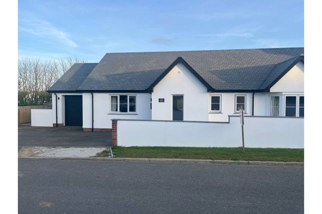3 bedroom detached bungalow for sale