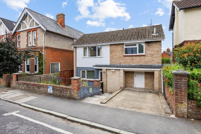Victoria Road, Salisbury 3 bed house for sale