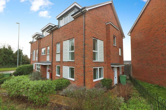 4 bed town house