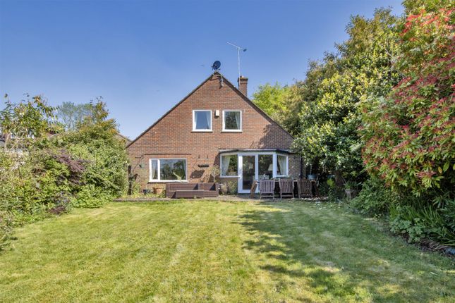 4 bed detached house