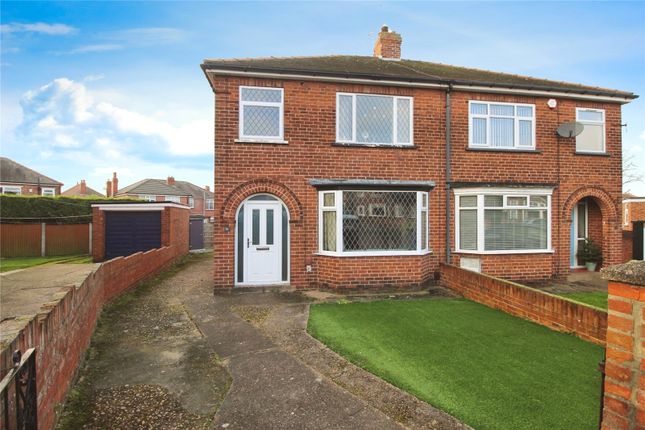 Hill Top Crescent, South Yorkshire DN2 3 bed semi