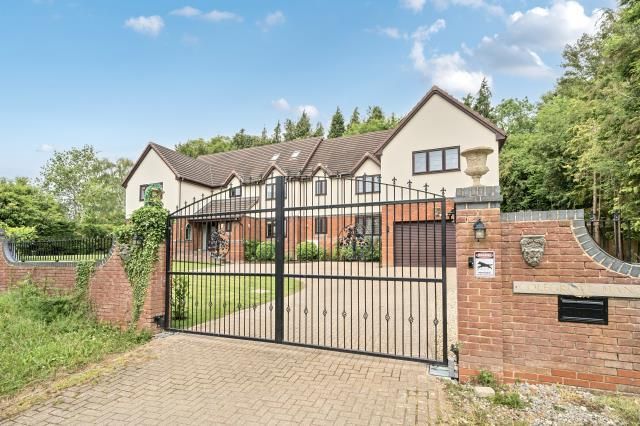 Cumnor Hill,  Oxford,  OX2 9 bed detached house for sale