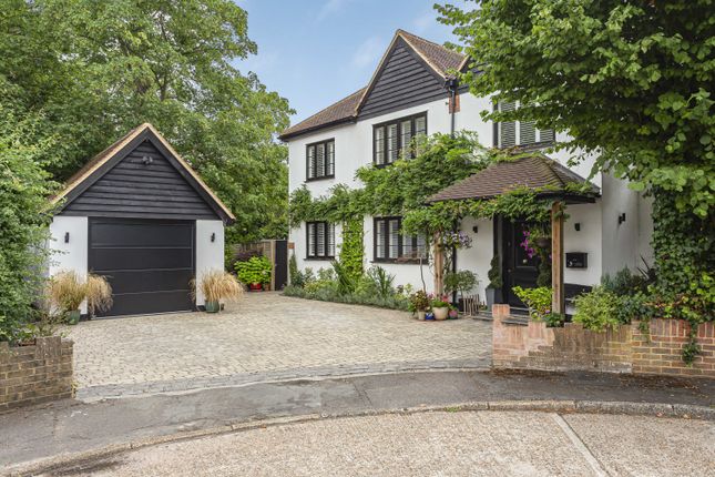 Vicarage Avenue, Egham, Surrey, TW20 4 bed detached house for sale