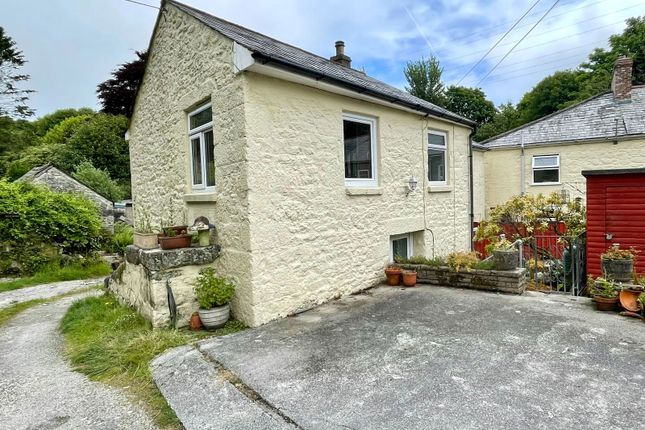 St. Austell PL26 3 bed detached house for sale