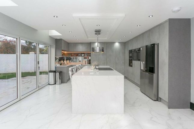 Blackpond Lane, Farnham & Hedgerley... 6 bed detached house for sale