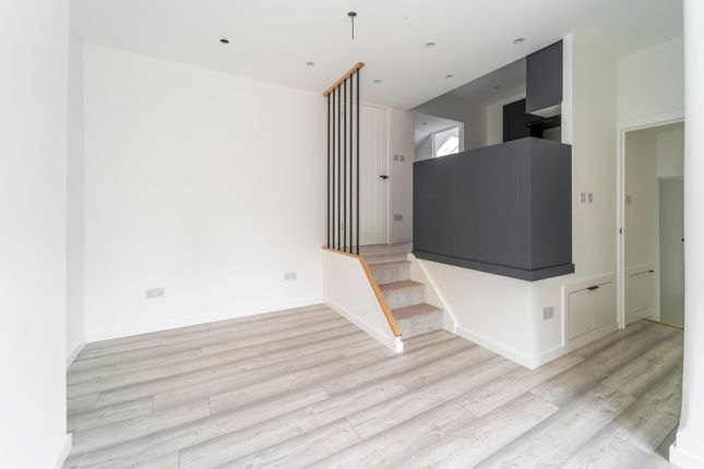 2 bed flat