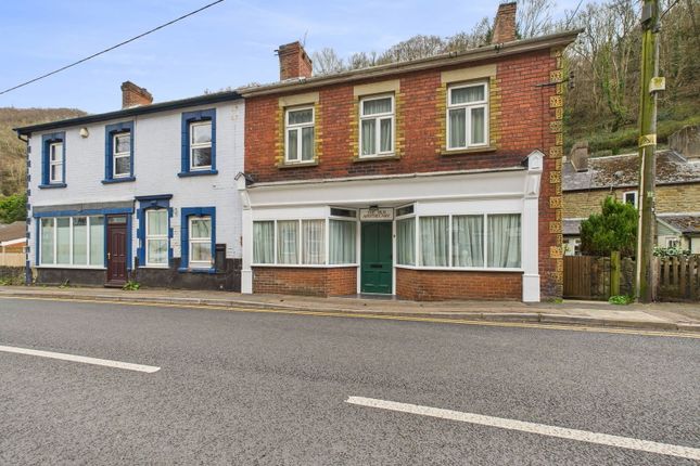 3 bed semi-detached house