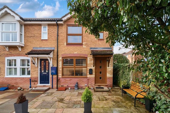 Chessington,  Surrey,  KT9 2 bed end of terrace house for sale