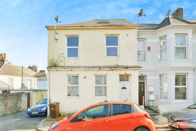 2 bedroom ground floor flat for sale