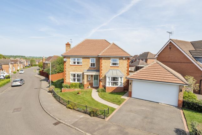 Hood Close, Sleaford, Lincolnshire, NG34 4 bed detached house for sale