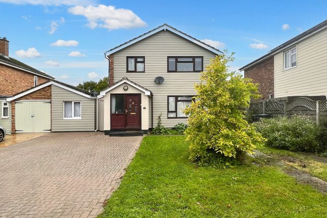 5 bedroom link detached house for sale