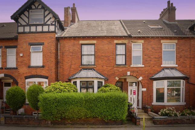 5 bedroom terraced house for sale