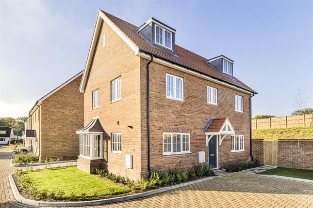 Helions Road, Steeple Bumpstead CB9 4 bed detached house for sale
