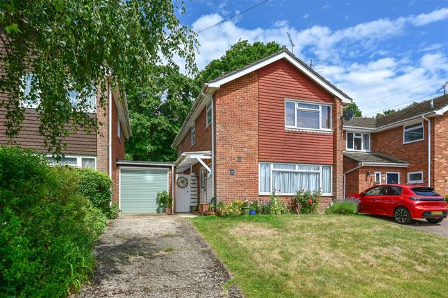 Beaufort Road, Fleet GU52 4 bed detached house for sale
