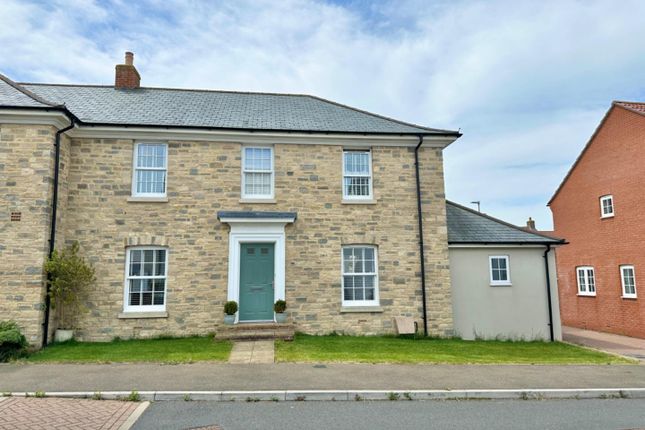 3 bed semi-detached house