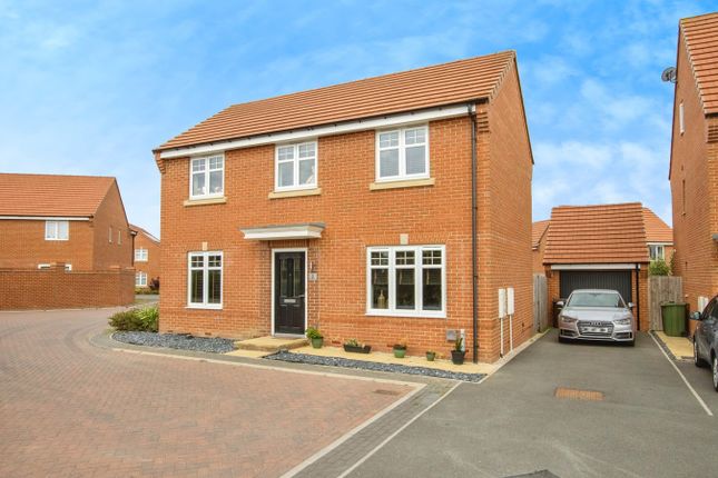 4 bed detached house