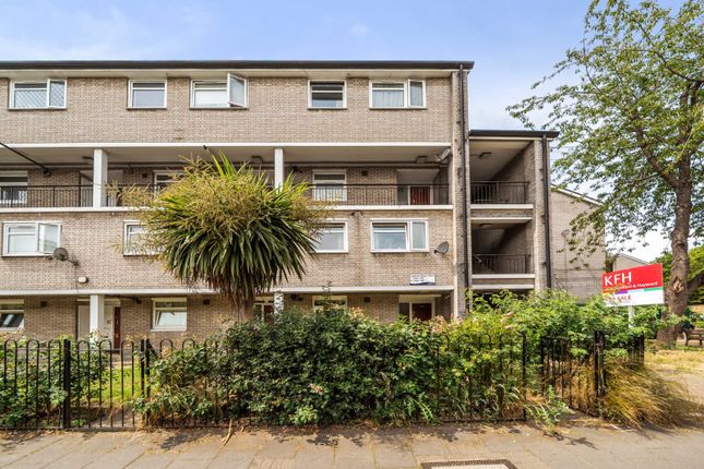 Clapham Manor Street, London, SW4 3 bed flat for sale