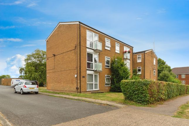 1 bedroom ground floor flat for sale