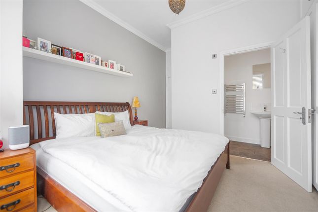Wolfington Road, London 3 bed flat for sale