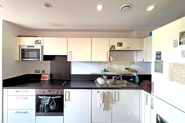 3 bed flat