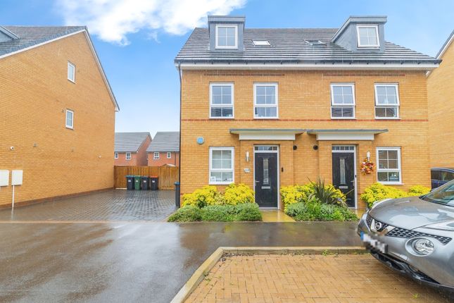 4 bed semi-detached house