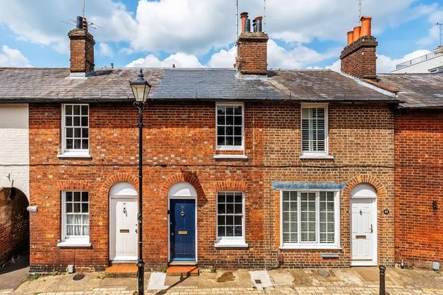 CHURCH STREET, DORKING, RH4 2 bed terraced house for sale