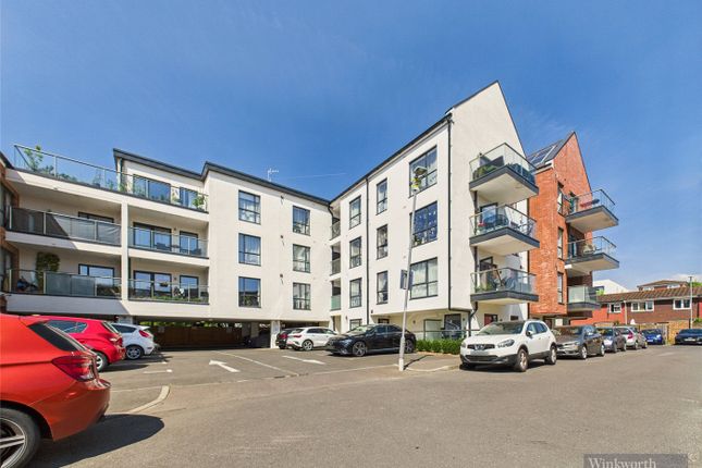 Kappa Court, Surbiton KT5 2 bed apartment for sale
