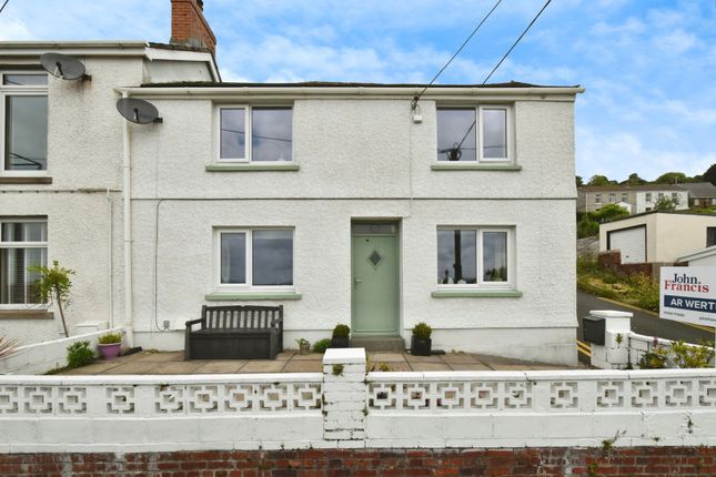 3 bed semi-detached house