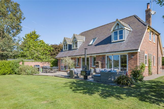 Manley Common, Frodsham, Cheshire, WA6 5 bed detached house for sale