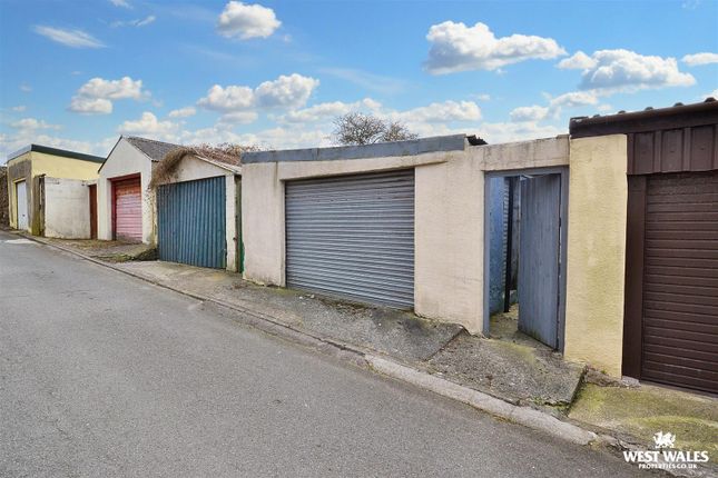 Cromwell Road, Milford Haven 3 bed terraced house for sale