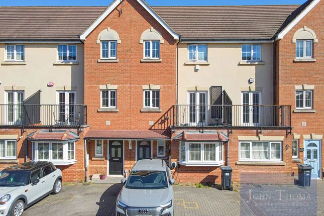 4 bed property