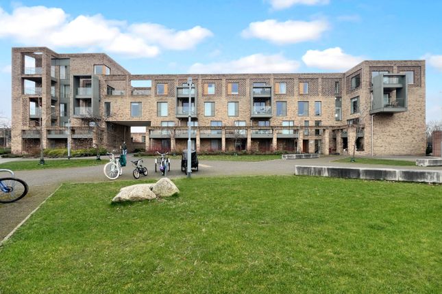 Hobson Road, Trumpington CB2 3 bed apartment for sale